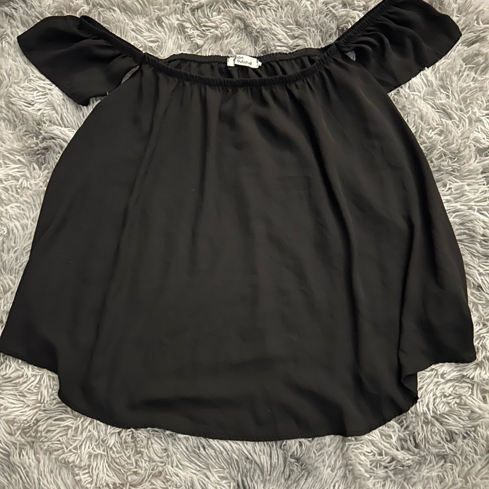 Chic Black Off-Shoulder Women's Blouse